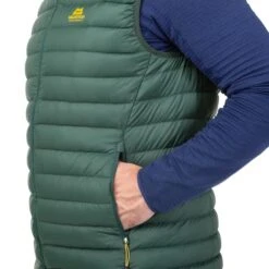MOUNTAIN EQUIPMENT EARTHRISE VEST CONIFER 23 13 MOUNTAIN EQUIPMENT EARTHRISE VEST CONIFER 23 -SnowPeak Gear Store 9 120435 earthrise vest conifer me 006499 01594 06